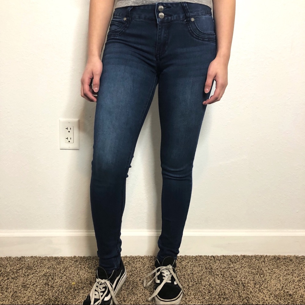 Rue 21 size 1/2 dark washed jeans